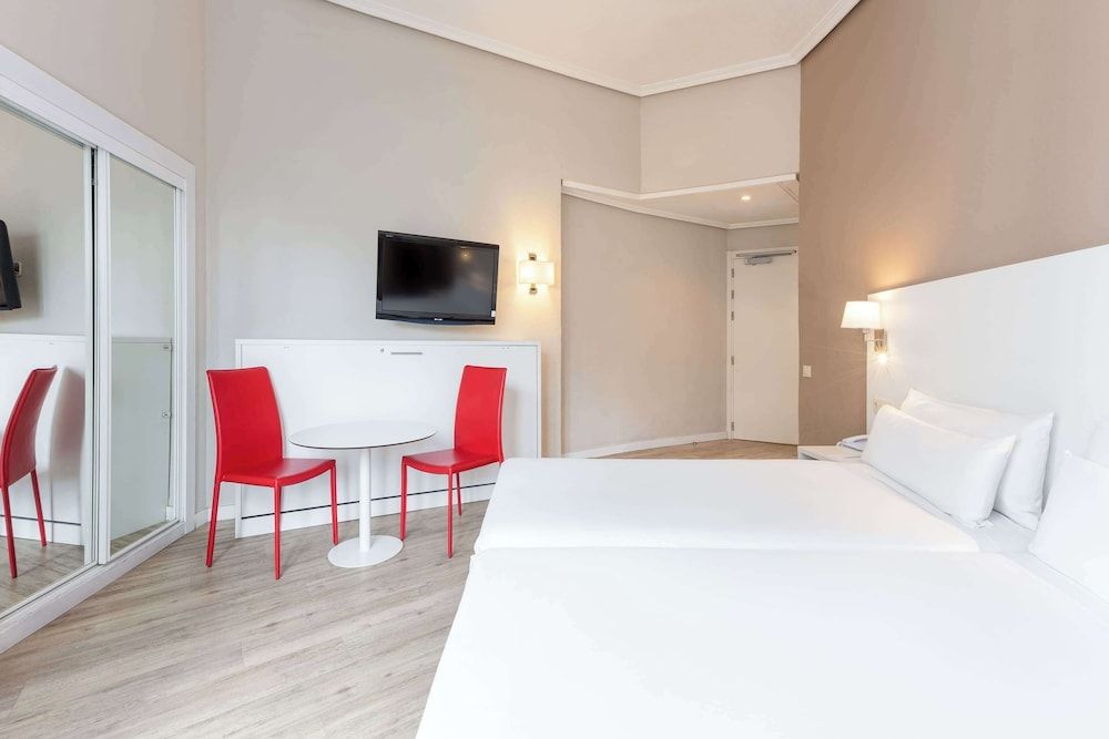 undefined Hotel Madrid Gran Via 25 Affiliated by Meliá 2