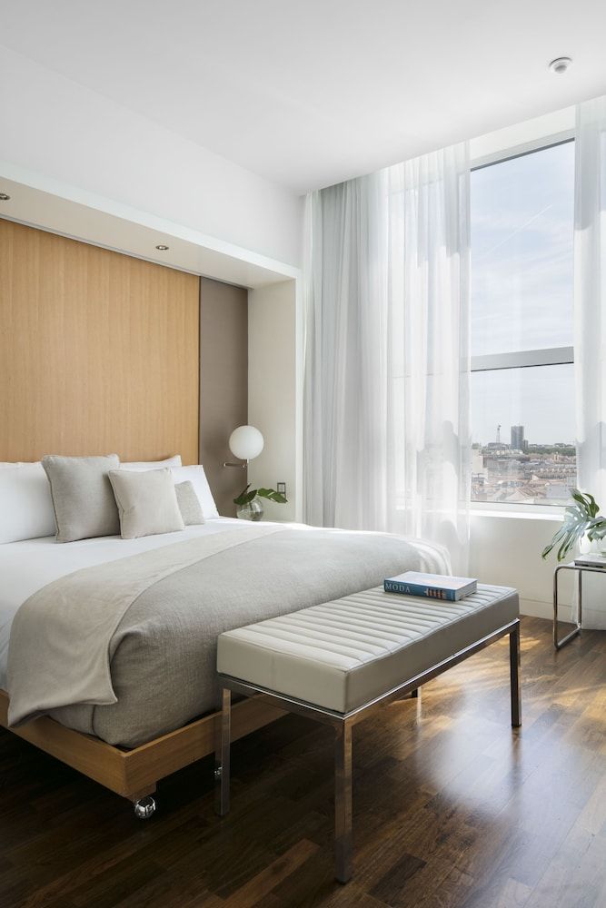 undefined ME Madrid by Melia 5