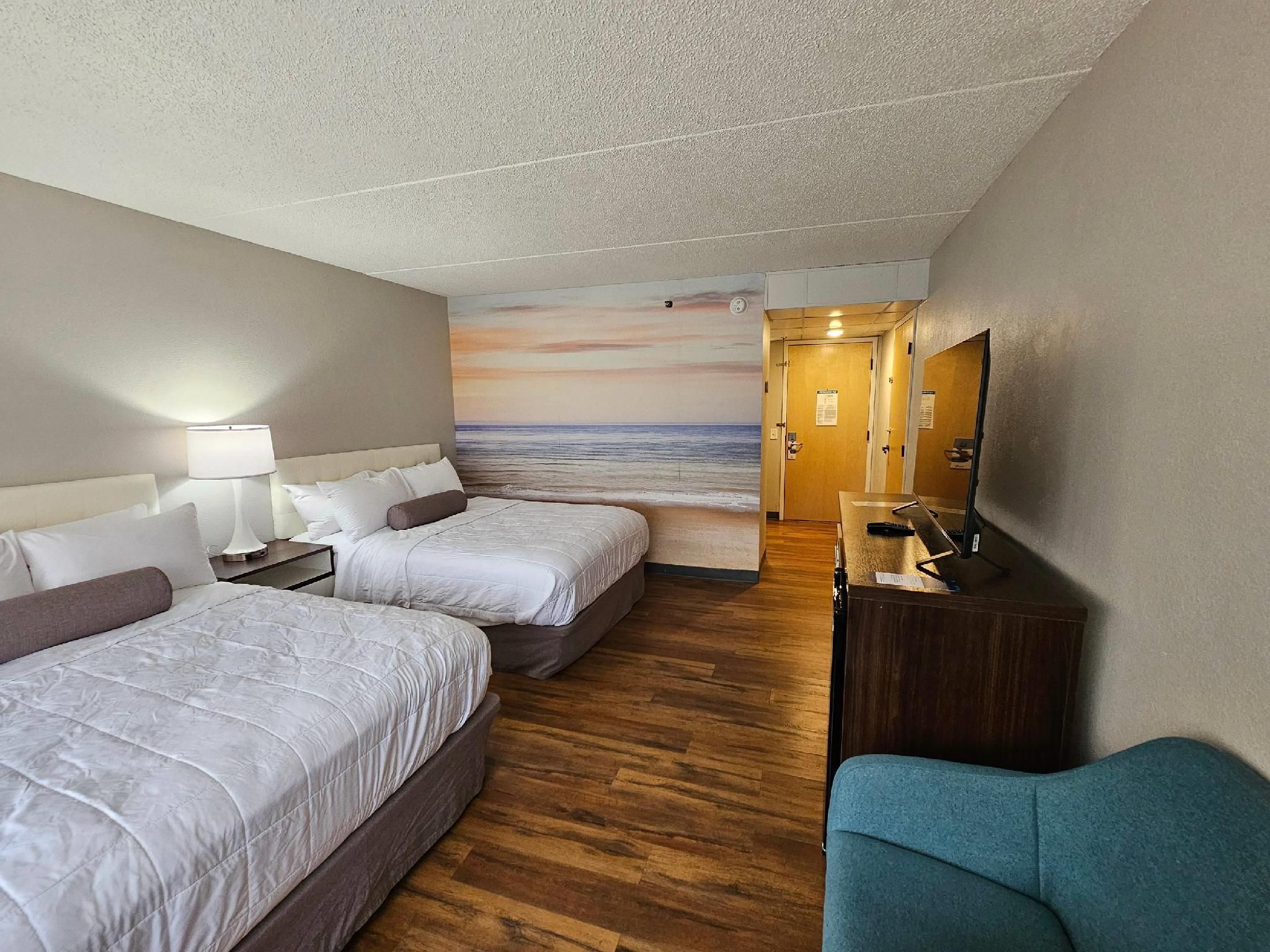 2 Queen Beds, Nonsmoking, Accessible