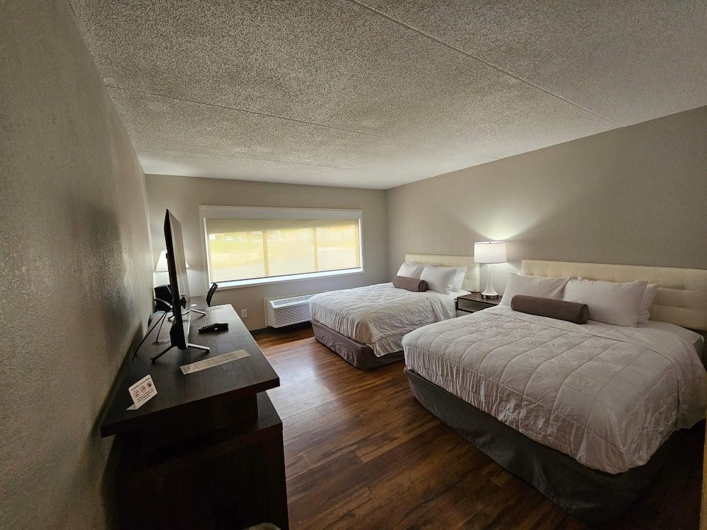 Room, 2 Queen Beds, Accessible, Non Smoking