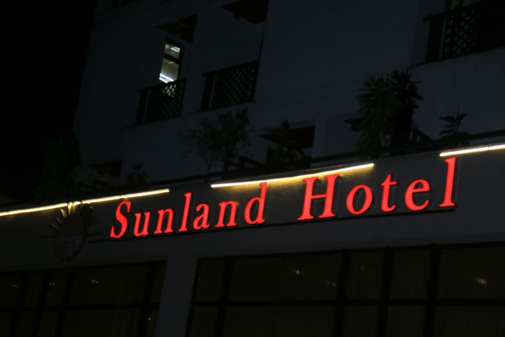 undefined Sunland Hotel 4