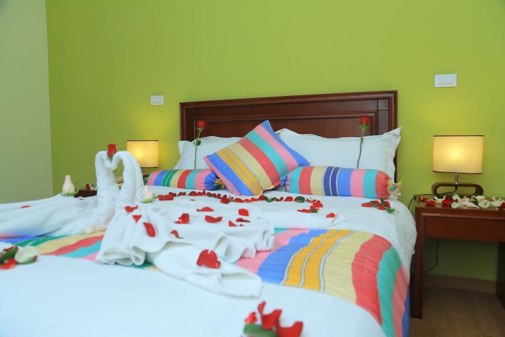 undefined Sunland Hotel