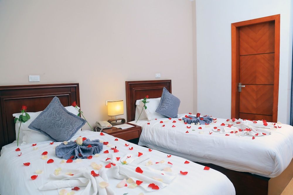 Sunland Hotel Twin Room 3