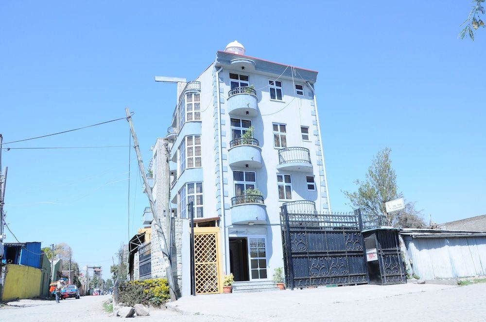 Guzara Hotel Addis Deluxe Single Room, 1 Queen Bed 11