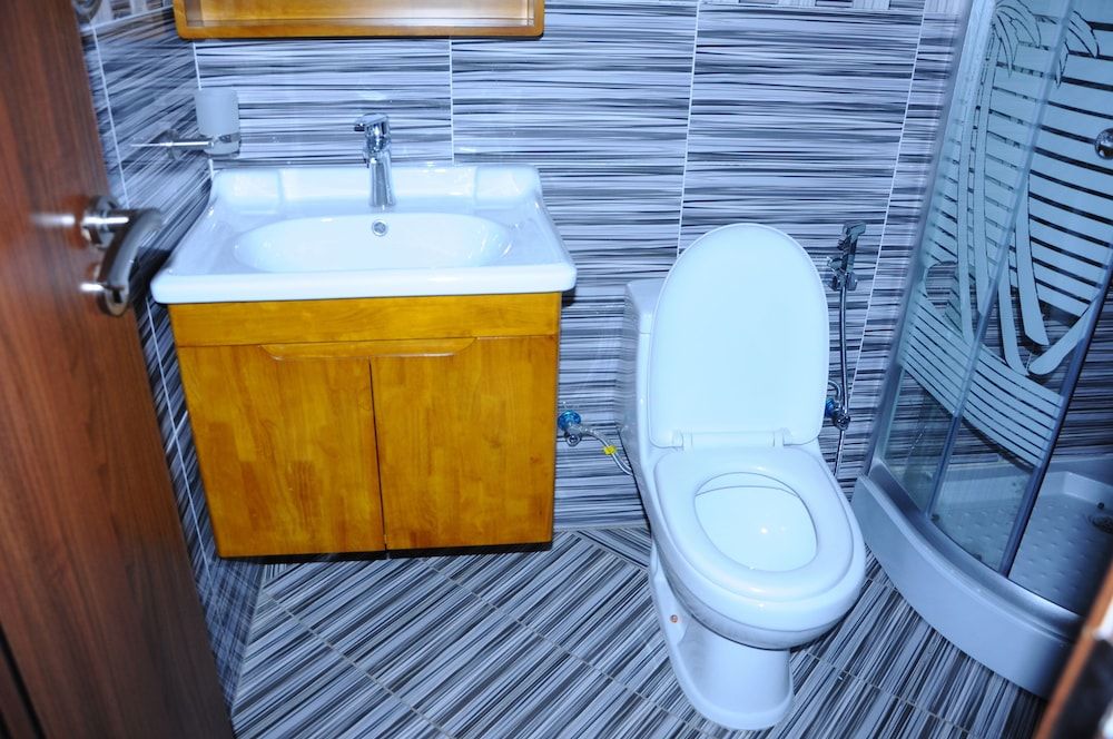 Guzara Hotel Addis Deluxe Single Room, 1 Queen Bed 16