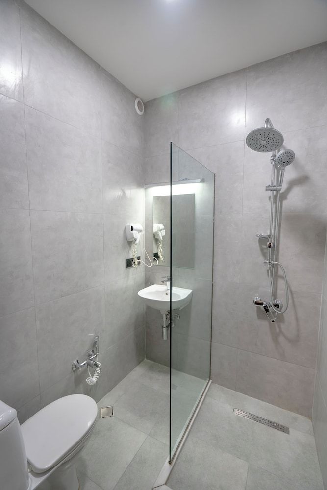 Hotel Piazza Economy Double Room 3