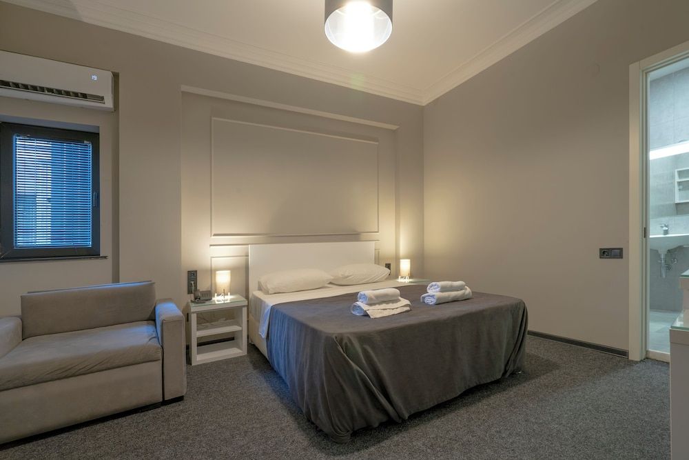 Hotel Piazza Economy Double Room 5