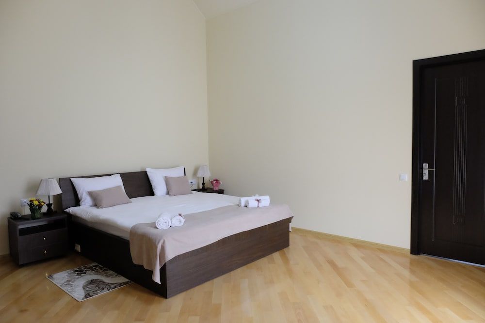 S&L Boutique Hotel Double Room, Balcony, City View 2