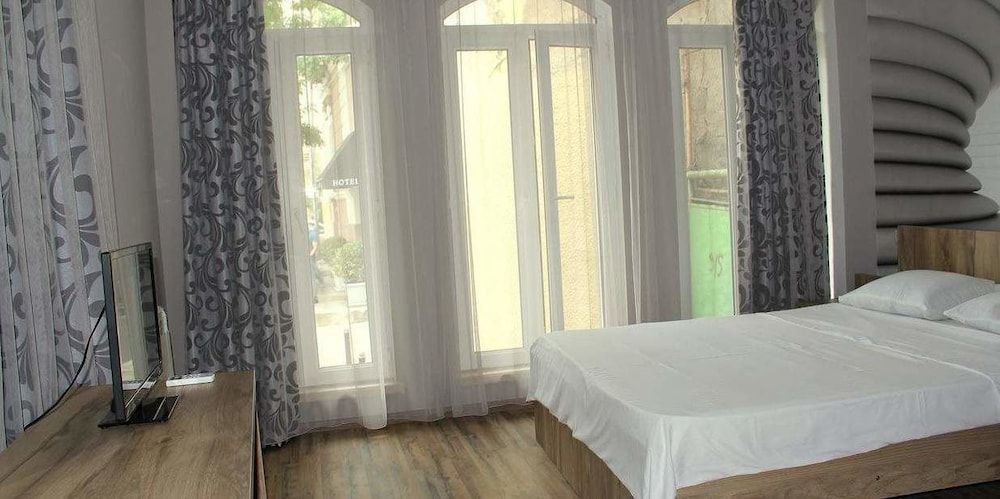 Dcorner Deluxe Double Room 4