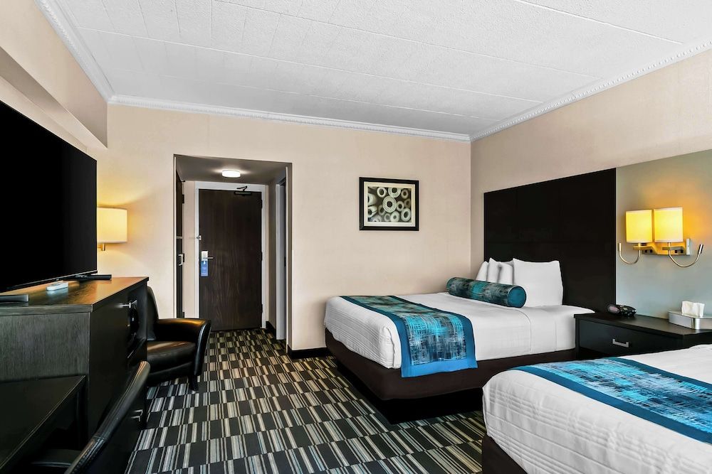 Best Western Downtown Sudbury Centreville Standard Room, 2 Queen Beds, Non Smoking, Refrigerator (Pet Friendly) 2