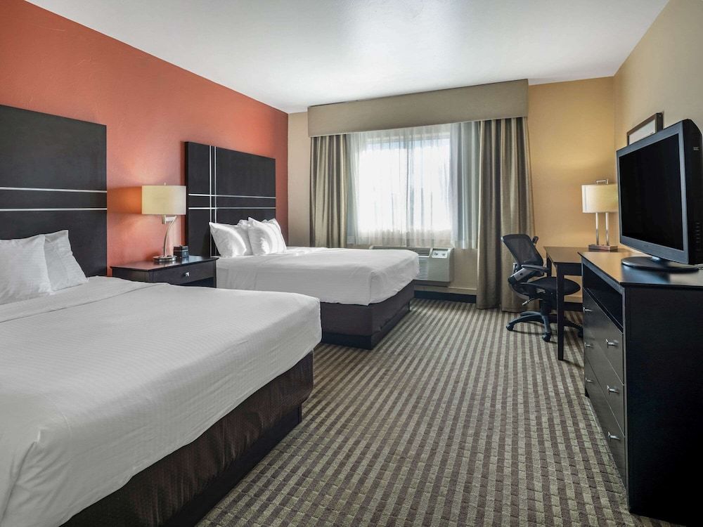 undefined La Quinta Inn & Suites by Wyndham Tucson - Reid Park 5