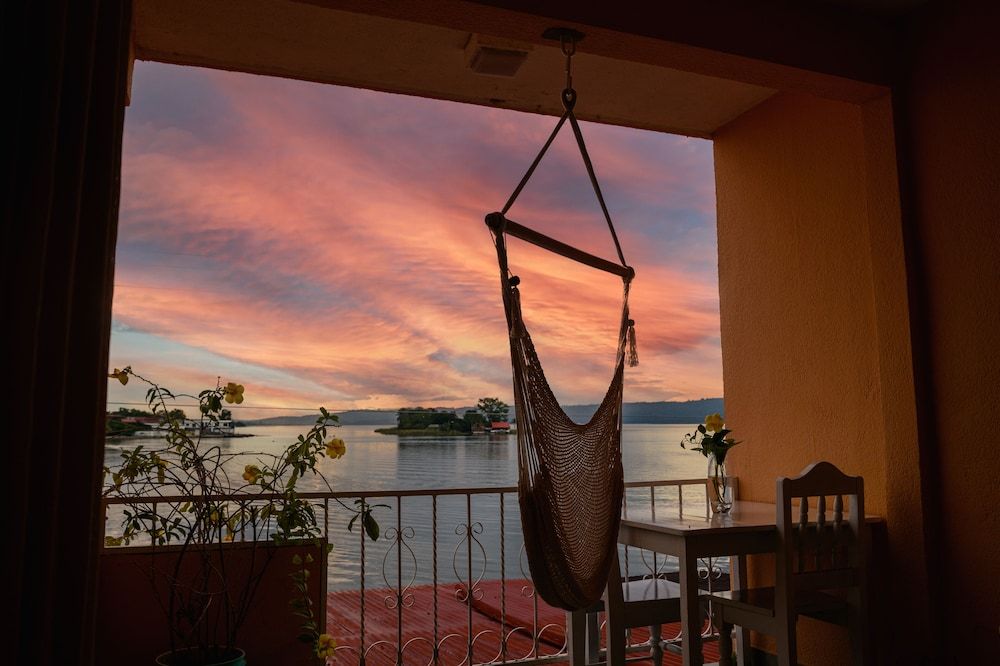 Hotel Santana Standard Room, 1 King Bed 6