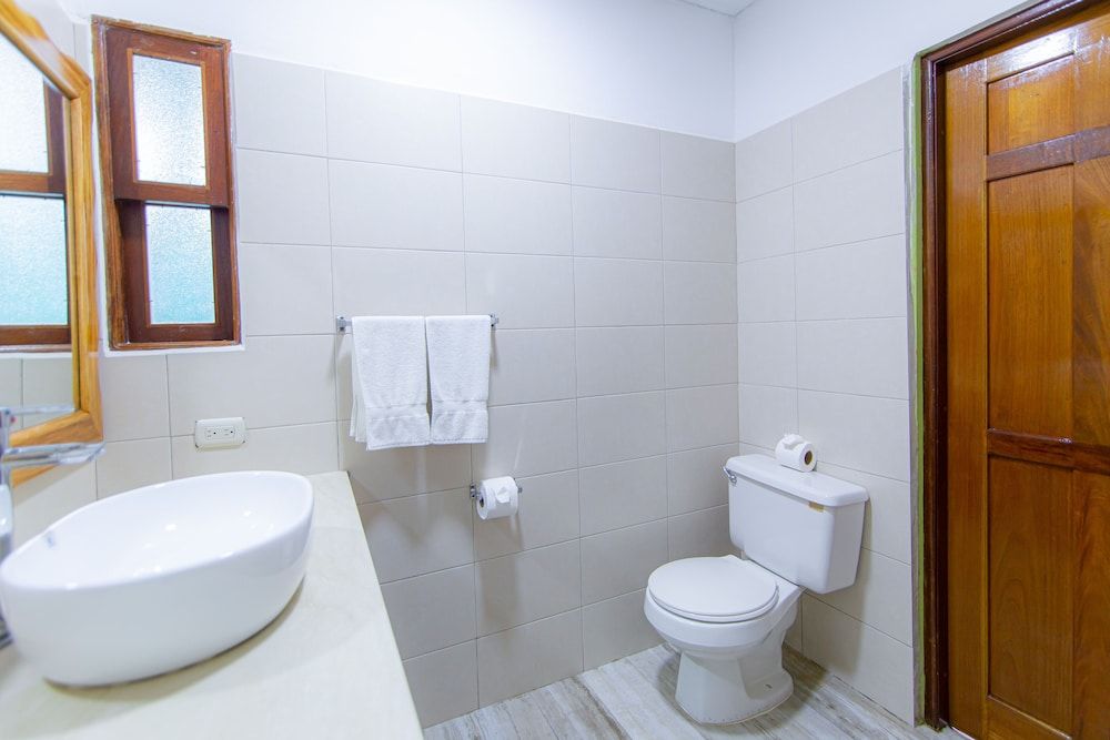 Hotel Santana Standard Room, 1 King Bed 15