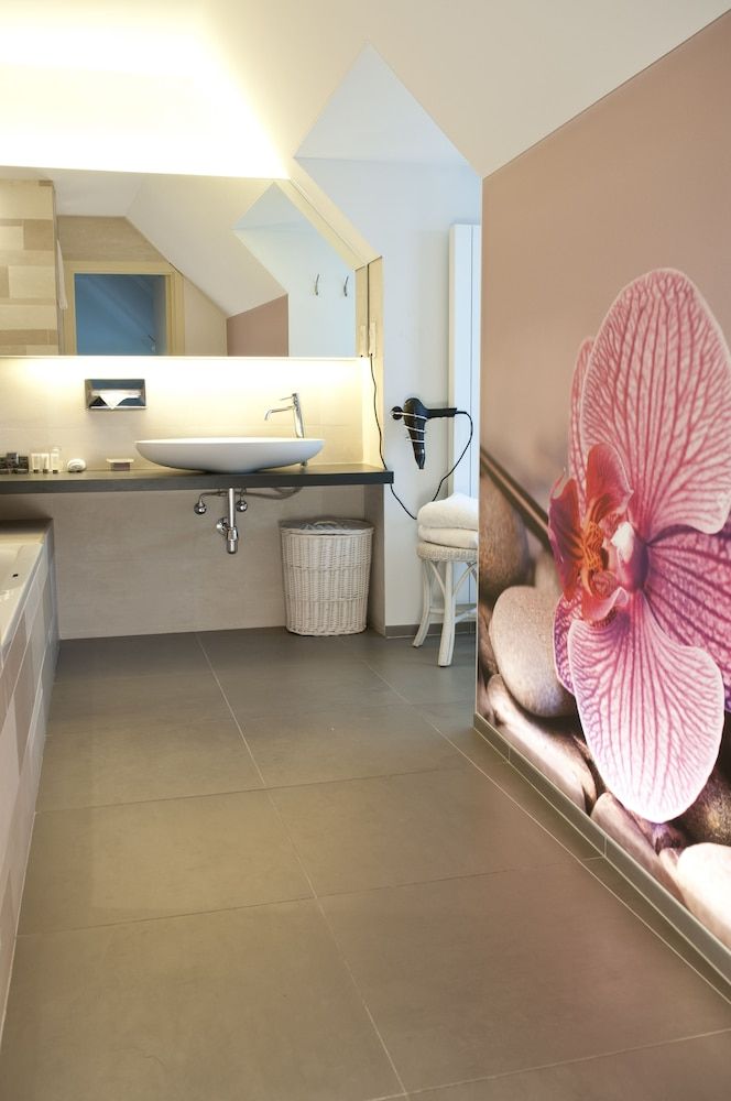 Hotel de Tuilerieen Executive Room 9