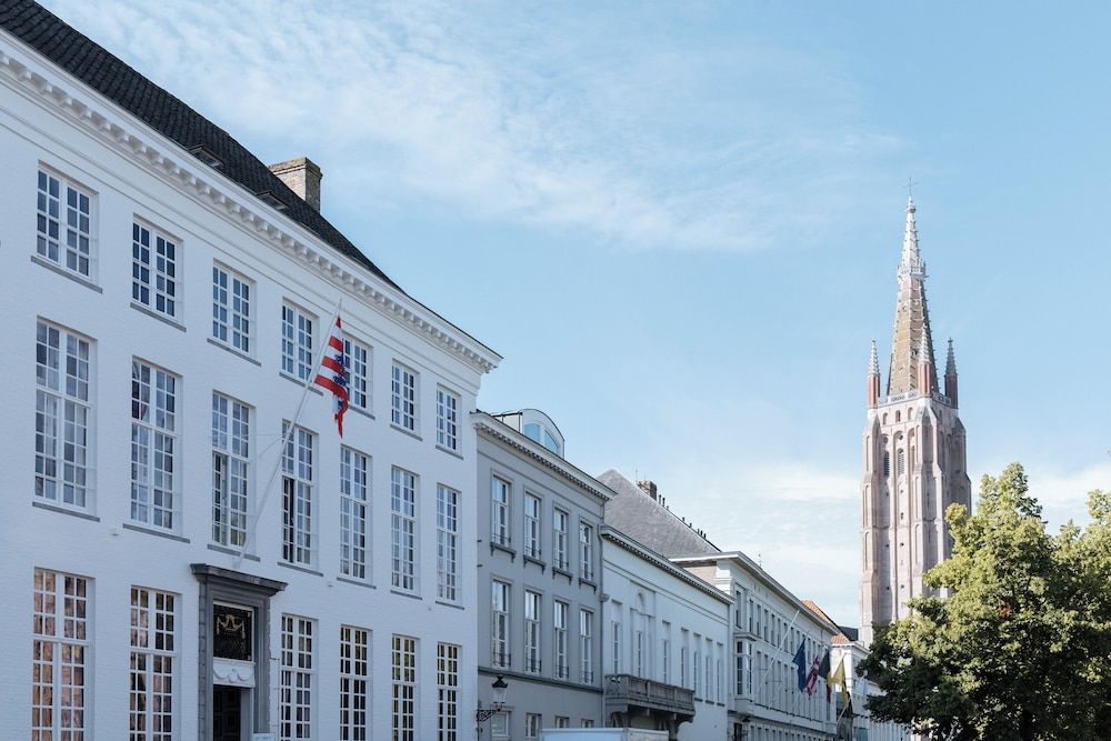 undefined Hotel de Tuilerieen 8