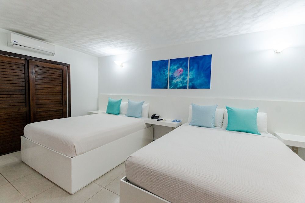 Paradise Beach Hotel & Resort