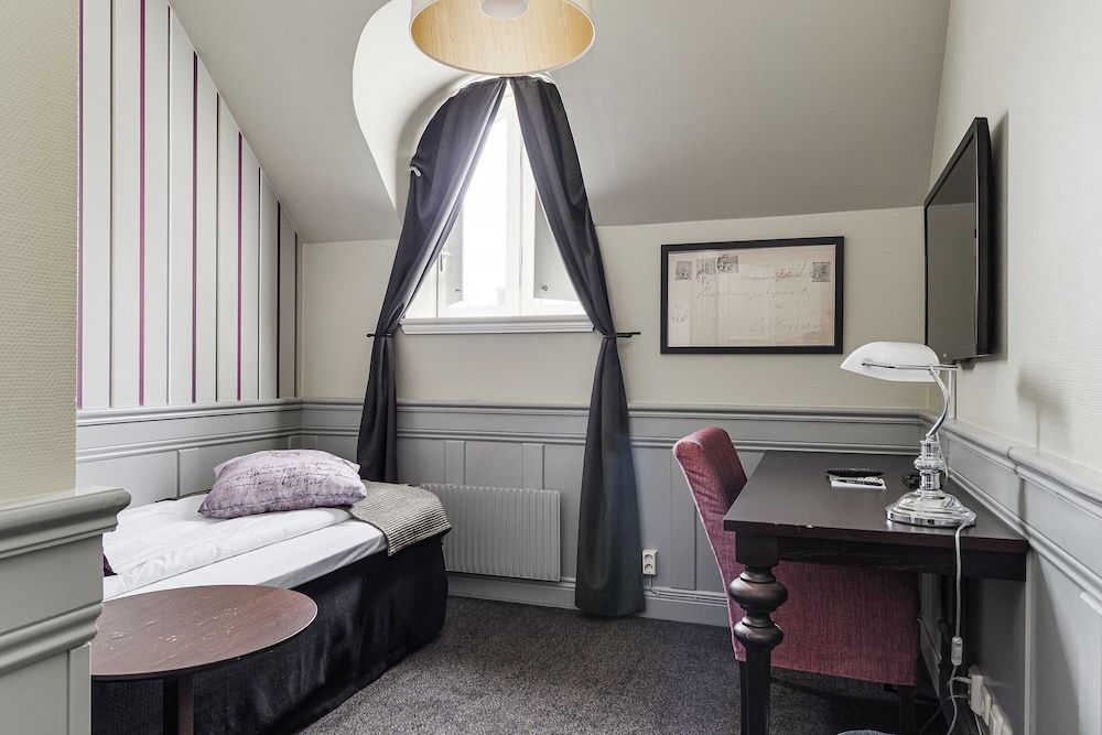 Home Hotel Post Single Room (Compact) 8