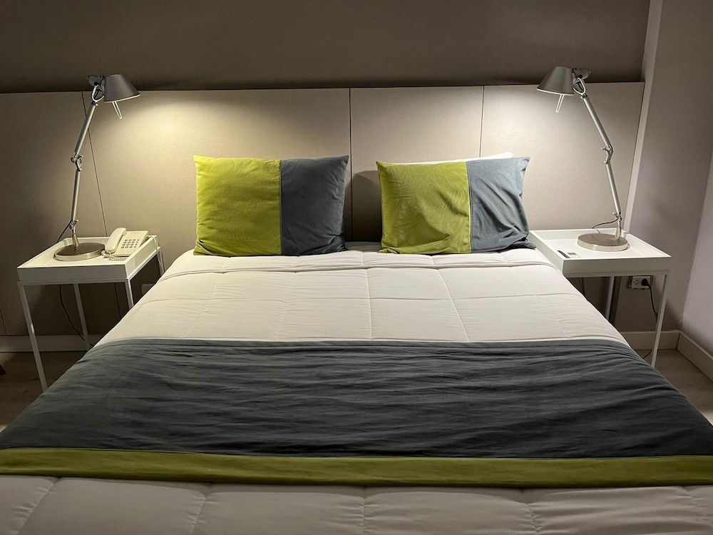 SuMa Recoleta Hotel Standard Quadruple Room 2