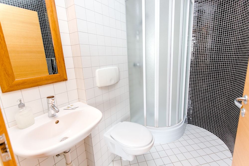 Hotel Keilir by Reykjavik Keflavik Airport Deluxe Double Room, Private Bathroom 5