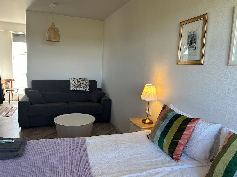 Lindartún Guesthouse Basic Quadruple Room, Private Bathroom 7