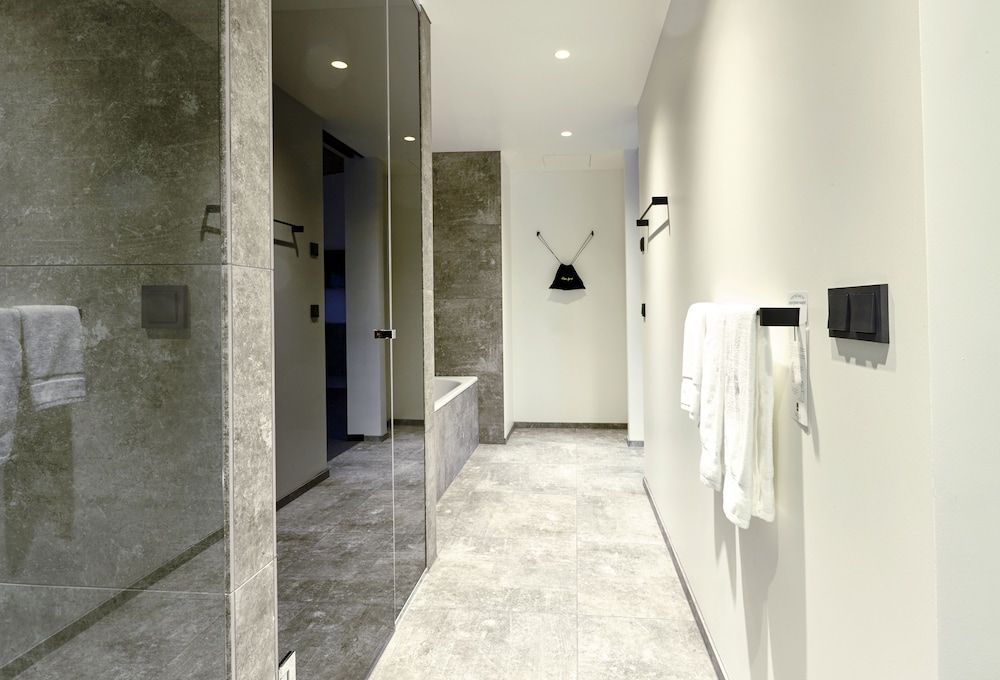 Fosshotel Glacier Lagoon Suite 6