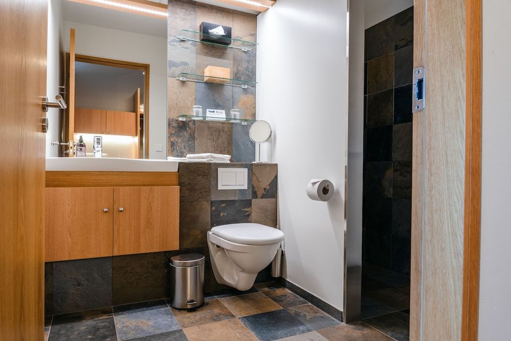 Hotel Husafell Double or Twin Room 6