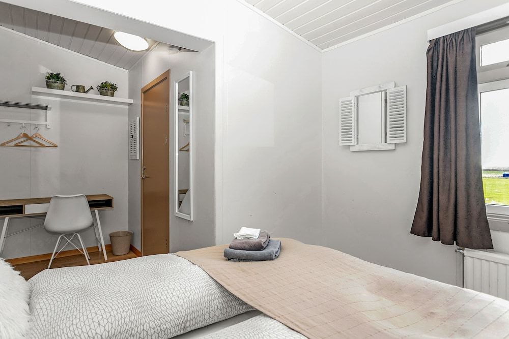 Guesthouse Vatnsholt Double or Twin Room, Private Bathroom 10