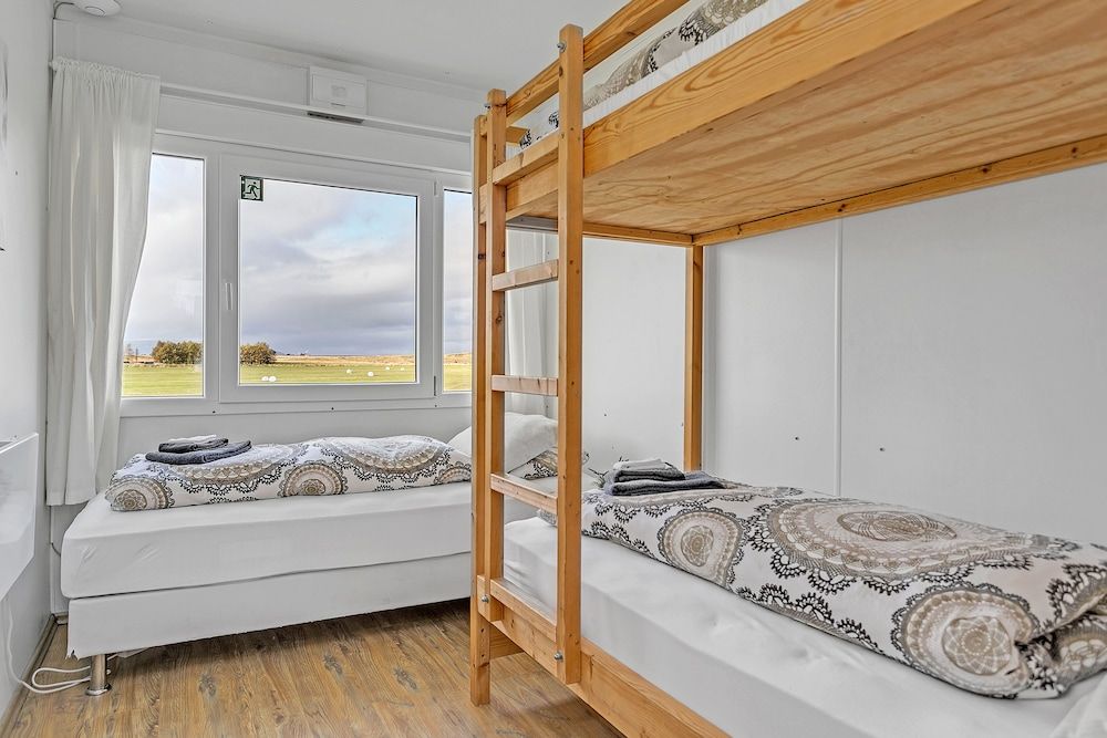 Guesthouse Vatnsholt Basic Triple Room, Private Bathroom 5