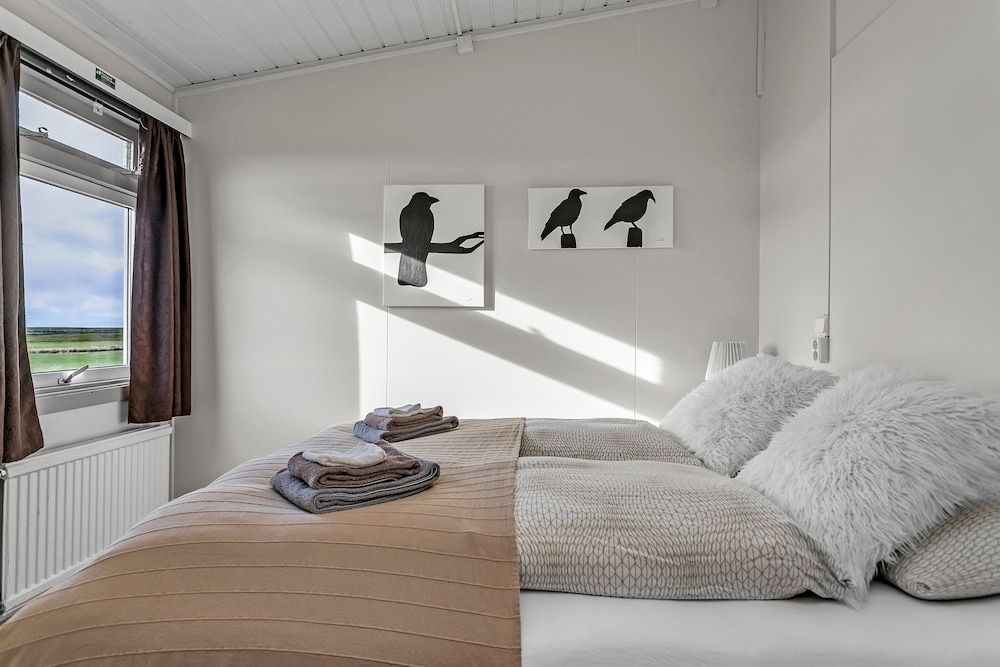 Guesthouse Vatnsholt Double or Twin Room, Private Bathroom 3