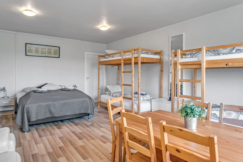Family Room, Private Bathroom (for 6 people)