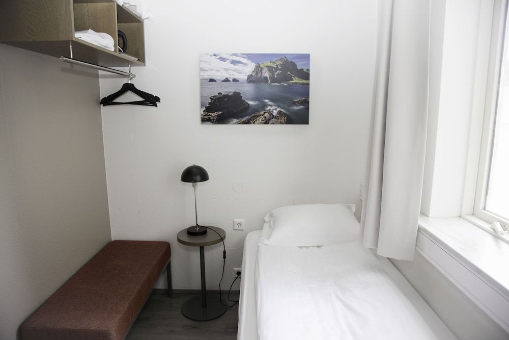 Hotel Vestmannaeyjar Standard Single Room with Spa Access 3