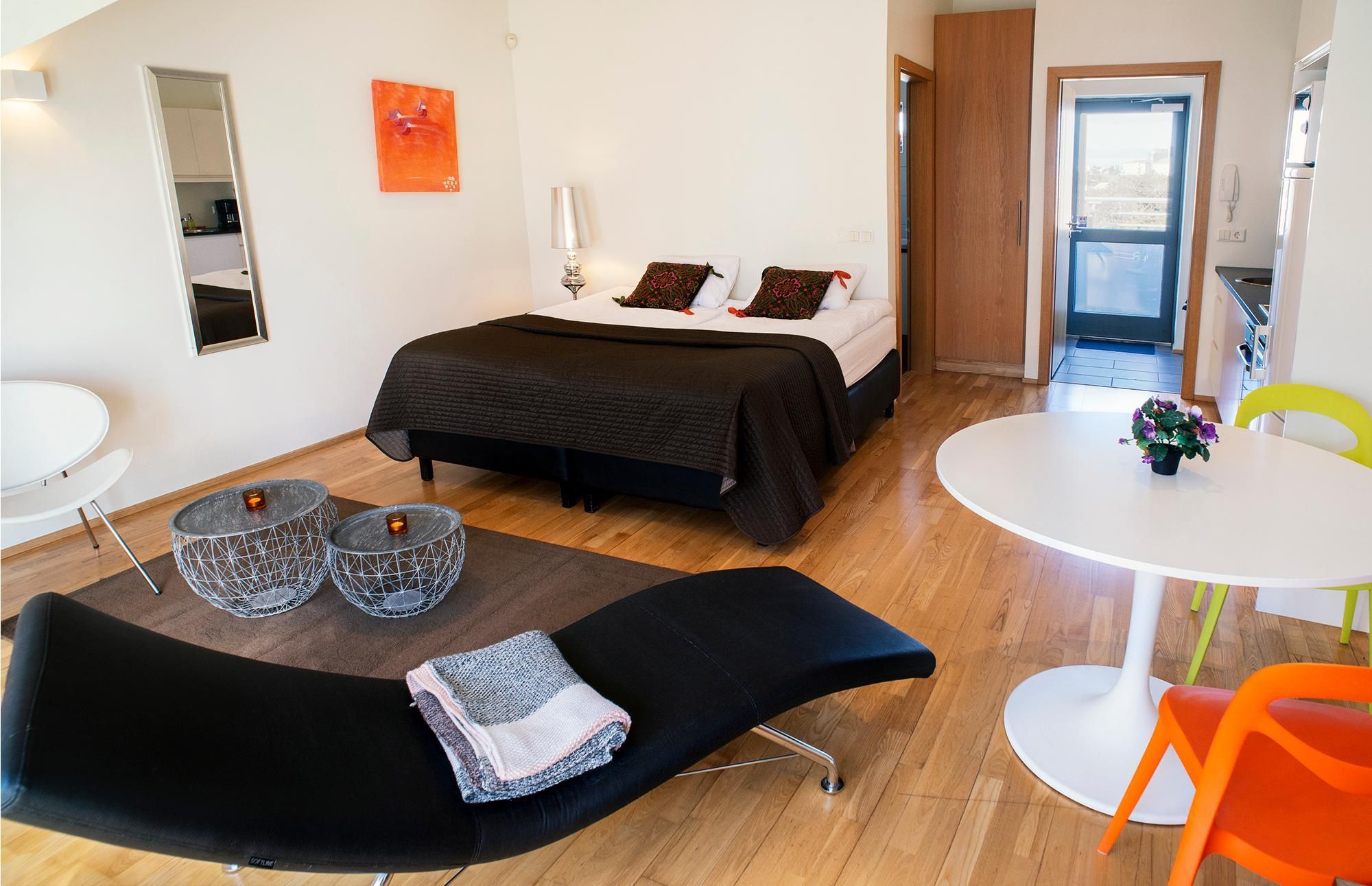 2-Bedroom Deluxe Apartment