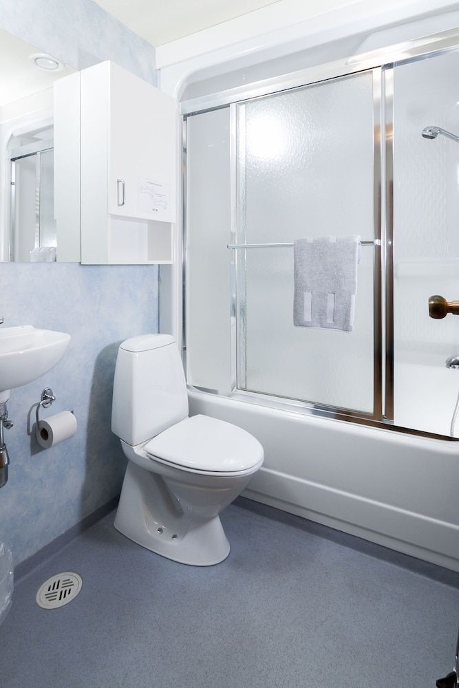 Start Hostel Double or Twin Room, Private Bathroom 13