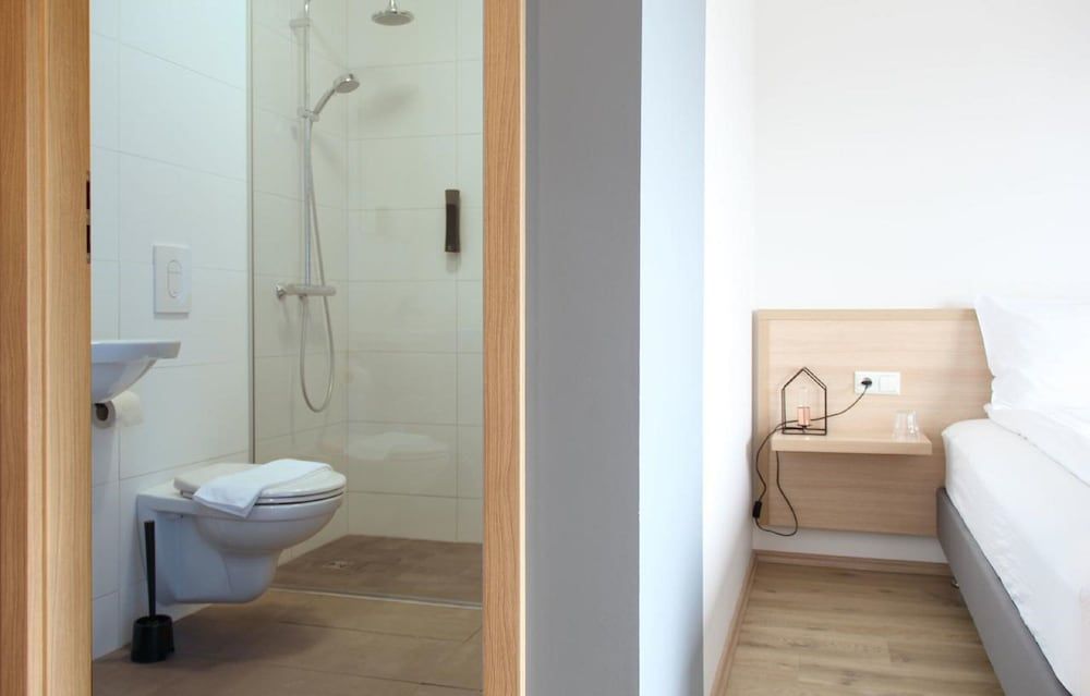 Lilja Guesthouse Deluxe Room 3