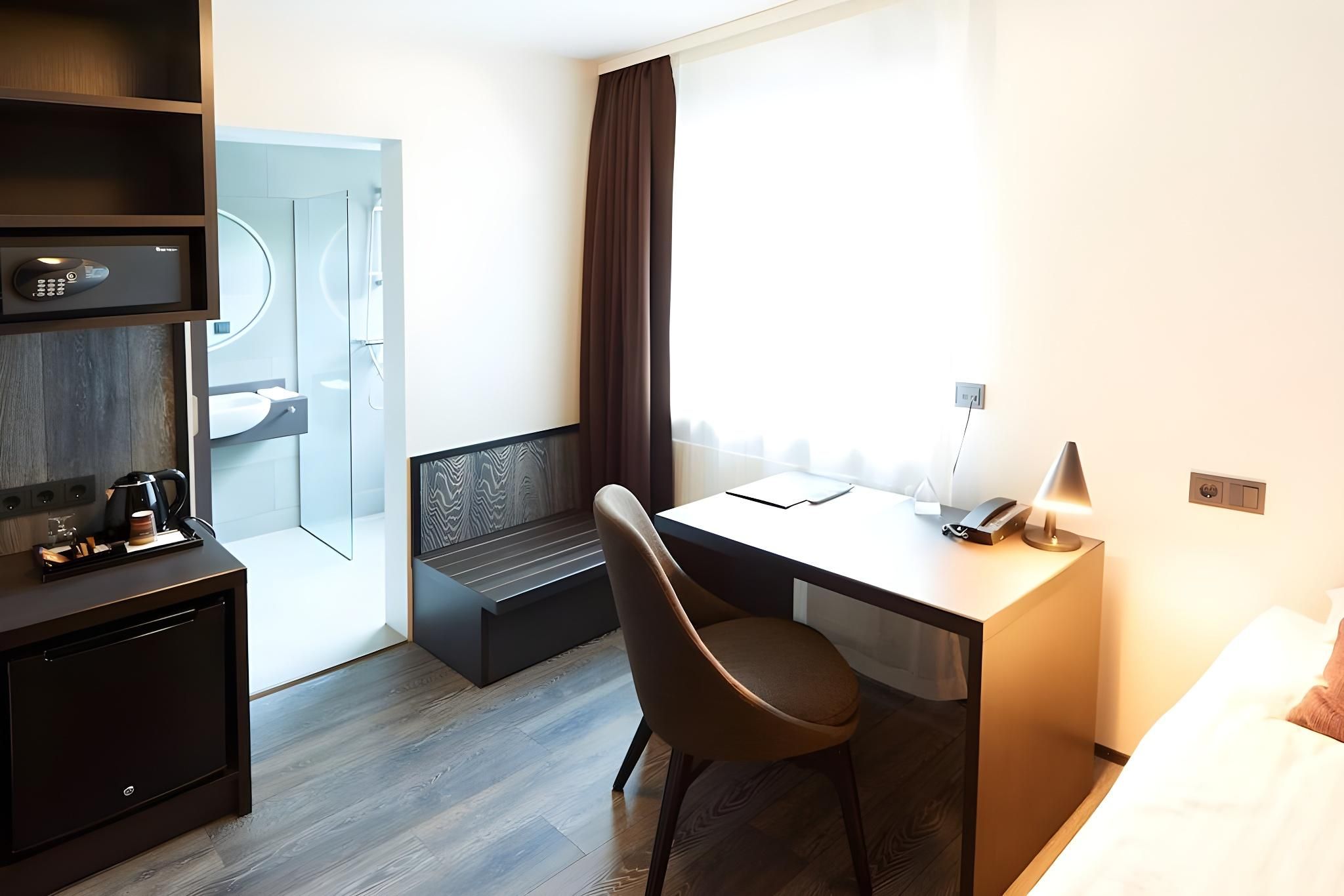 Family Connecting Rooms (Standard)