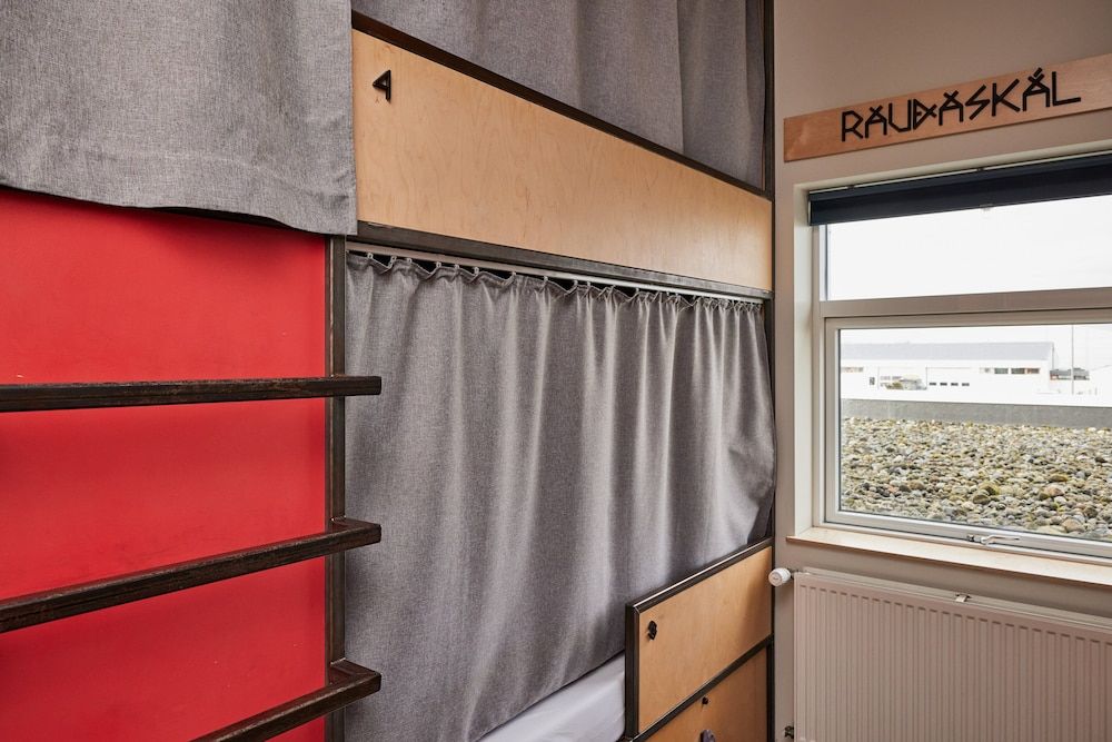 Midgard Base Camp Bunk bed in 6 people Mixed Dormitory 4