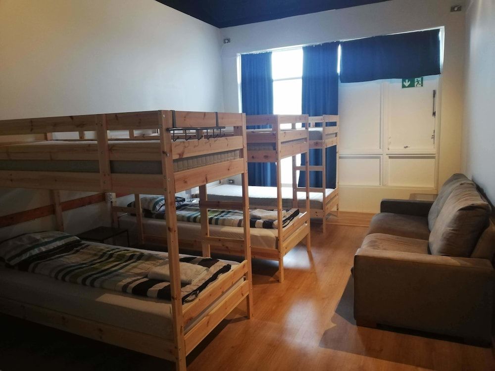 Reykjanes Guesthouse Family Room, Shared Bathroom 5