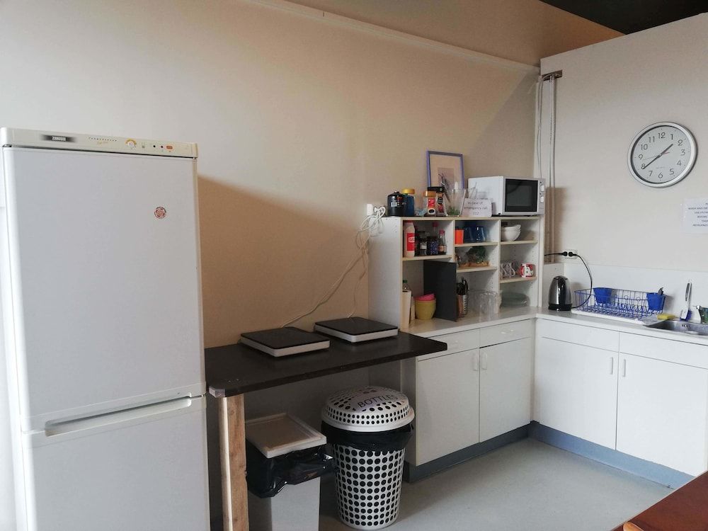 Reykjanes Guesthouse Family Room, Shared Bathroom 8