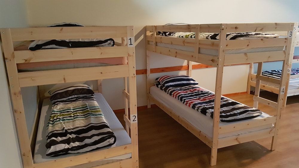 Reykjanes Guesthouse Family Room, Shared Bathroom 2