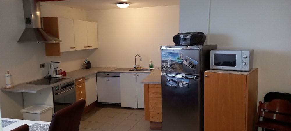 Reykjanes Guesthouse Comfort Apartment, 3 Bedrooms 6