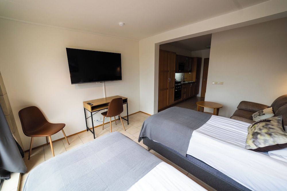 Hotel Laxarbakki Deluxe Triple Room, Balcony 2