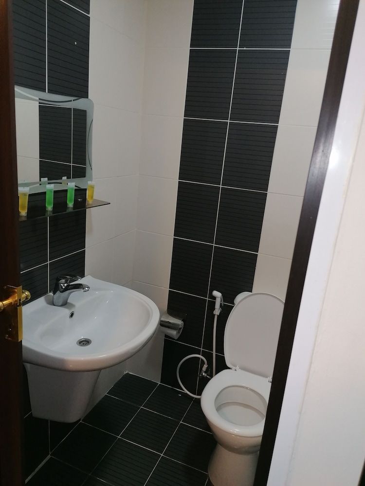 Milano Hotel Suites Family Suite, 2 Bedrooms, City View 12