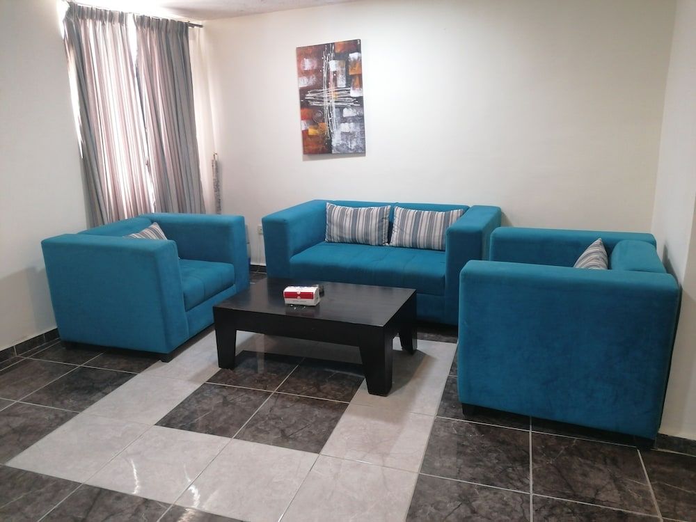 Milano Hotel Suites Family Suite, 2 Bedrooms, City View 9