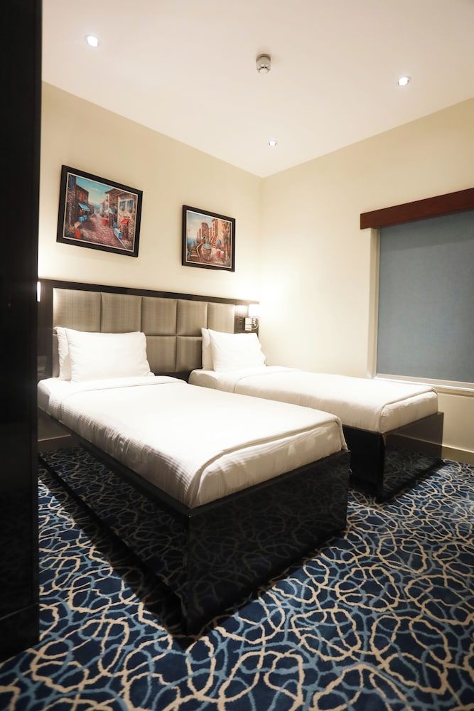 Naylover Hotel Suites Standard Twin Room 3