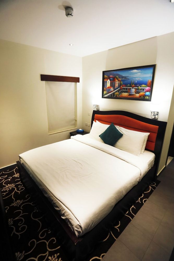 Naylover Hotel Suites 