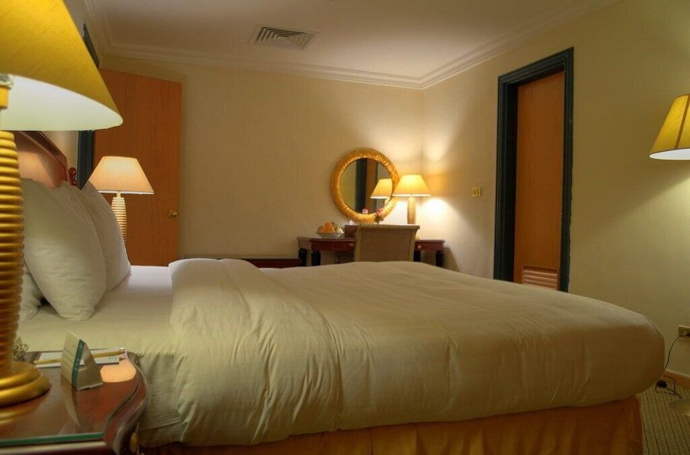 Belle Vue Hotel Room, Connecting Rooms 8