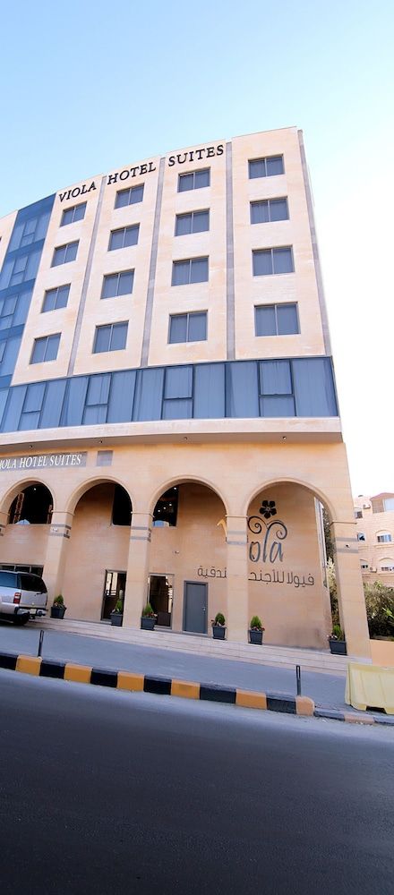 undefined Viola Hotel Suites 4