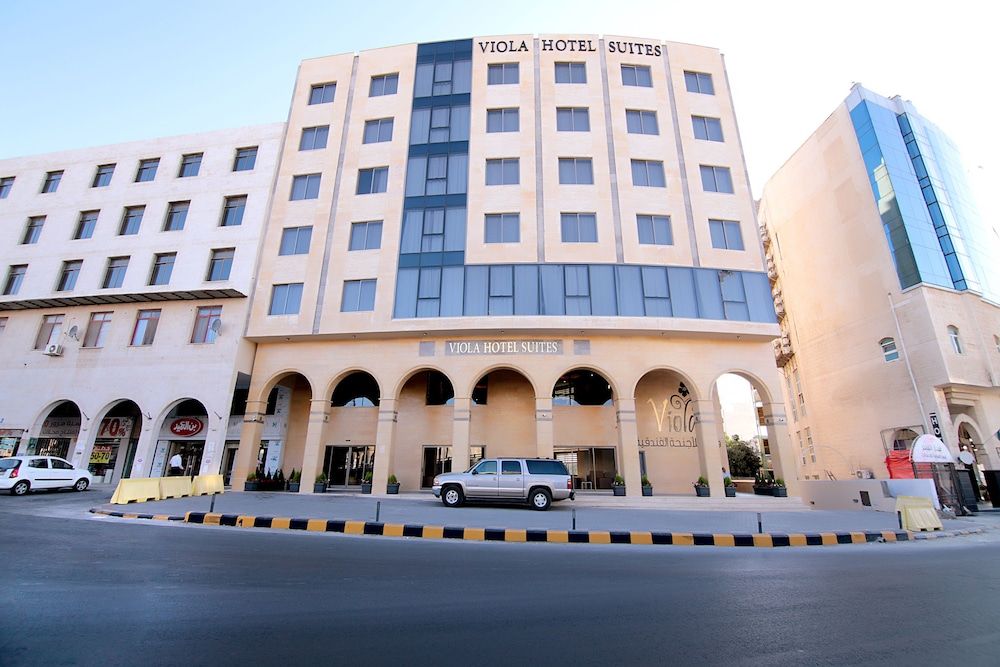 Viola Hotel Suites