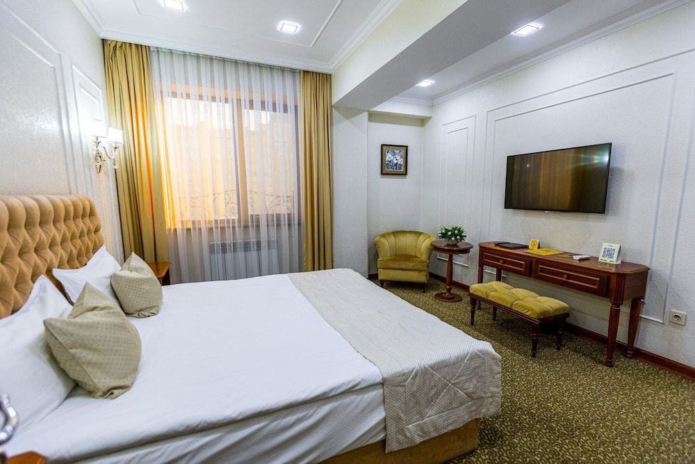 undefined The Plaza Hotel 3