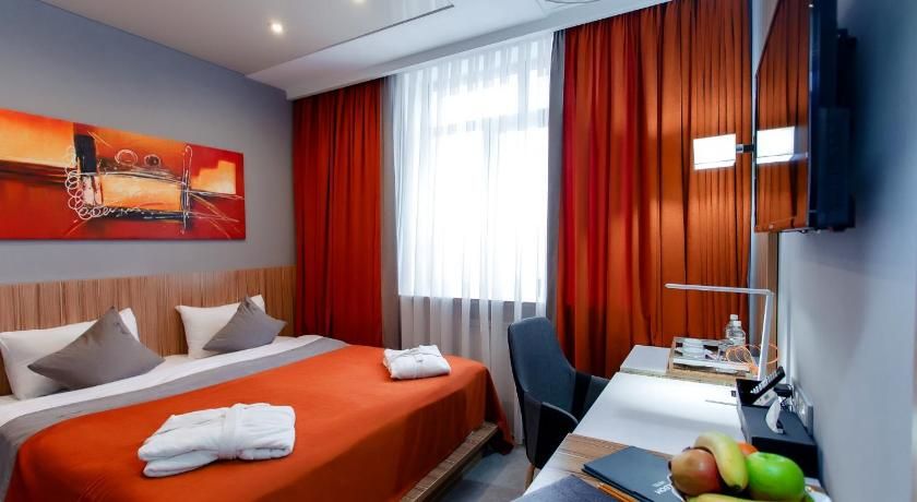 undefined Mildom Premium Hotel 9